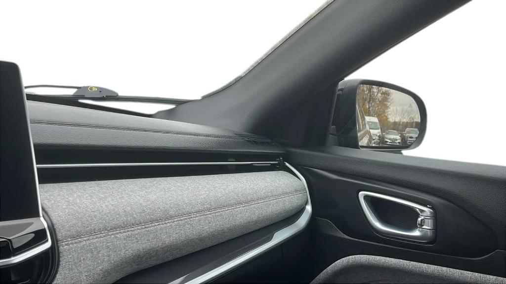 used 2024 Jeep Compass car, priced at $23,916