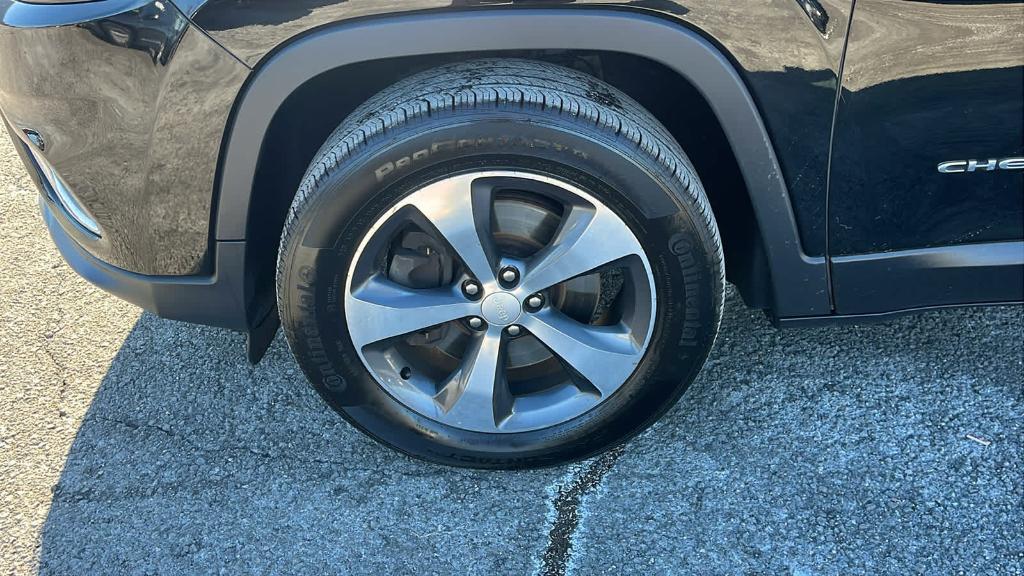 used 2019 Jeep Cherokee car, priced at $12,926