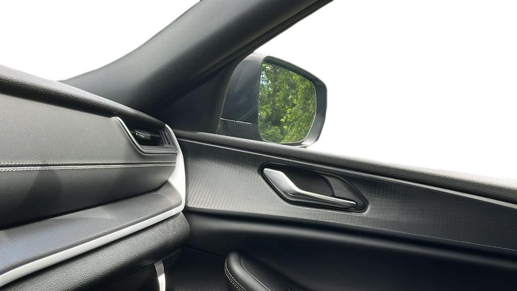 new 2024 Jeep Grand Cherokee L car, priced at $39,981