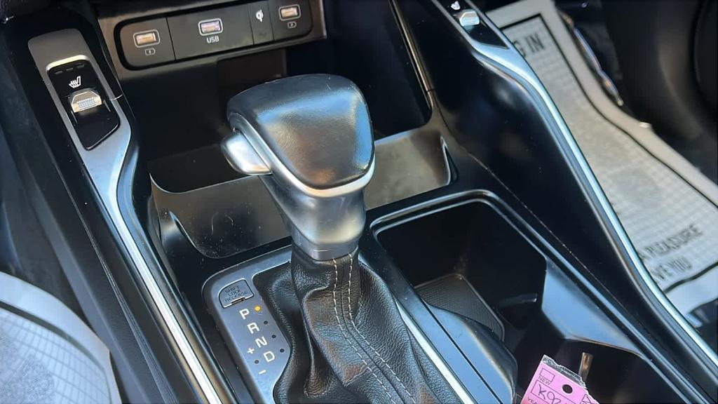 used 2023 Kia Sorento car, priced at $27,656