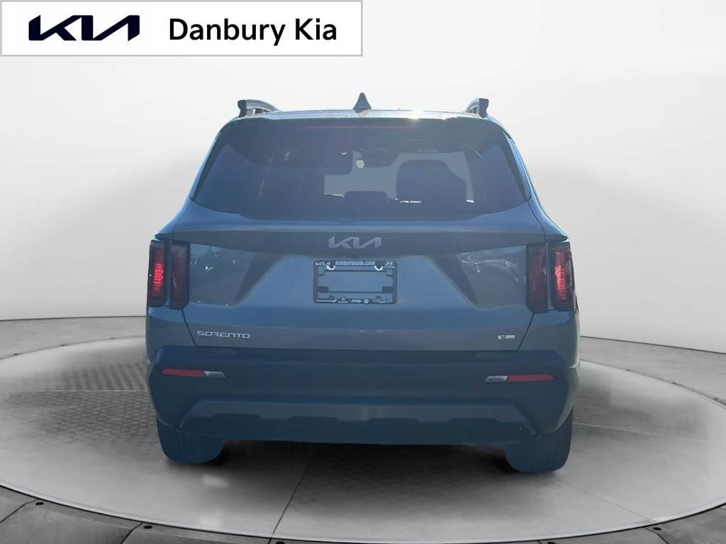 used 2023 Kia Sorento car, priced at $27,656