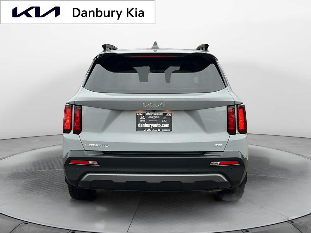 used 2023 Kia Sorento car, priced at $28,893