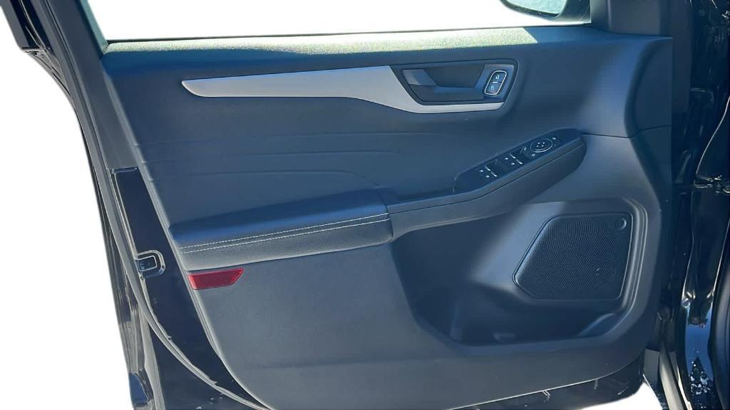 used 2022 Ford Escape car, priced at $22,890