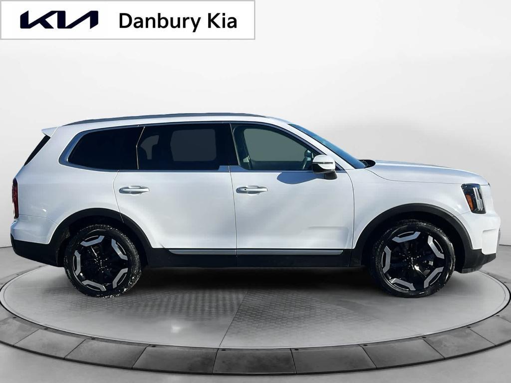 used 2023 Kia Telluride car, priced at $32,493