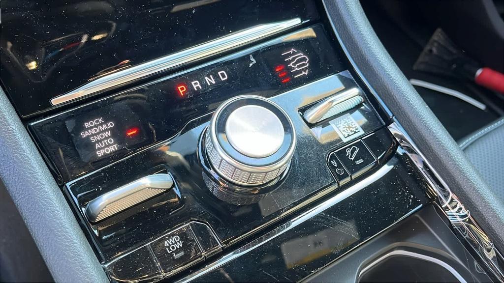 new 2025 Jeep Grand Cherokee car, priced at $59,915