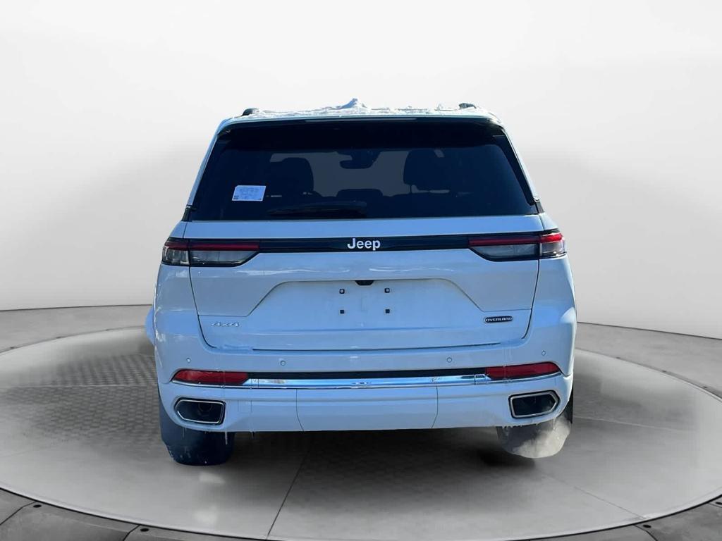 new 2025 Jeep Grand Cherokee car, priced at $59,915