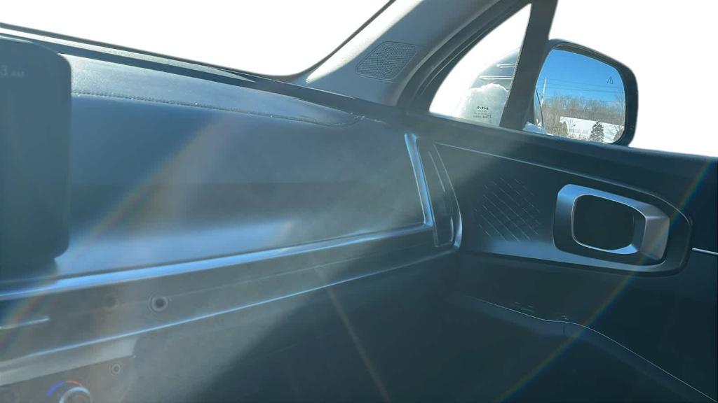 used 2025 Kia Sorento Hybrid car, priced at $34,492