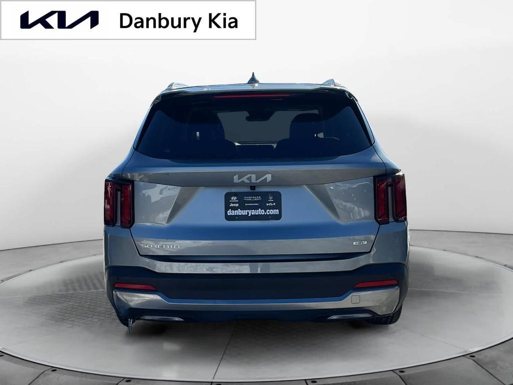 used 2025 Kia Sorento Hybrid car, priced at $34,492