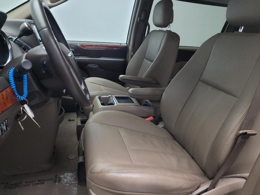 used 2015 Chrysler Town & Country car, priced at $13,495