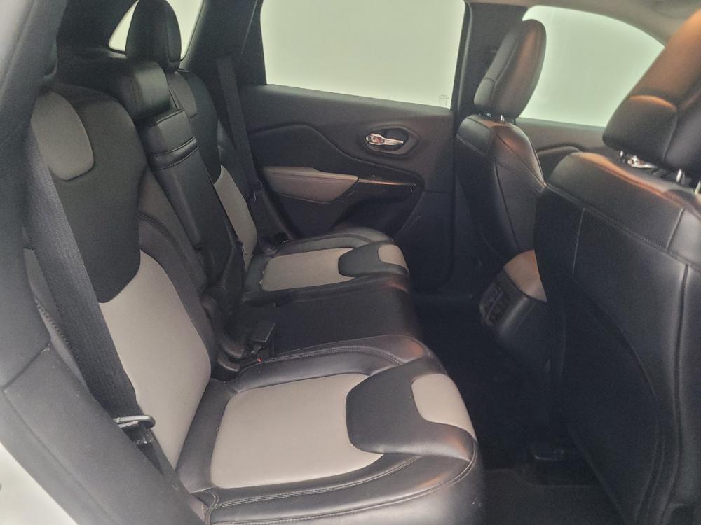 used 2014 Jeep Cherokee car, priced at $12,595