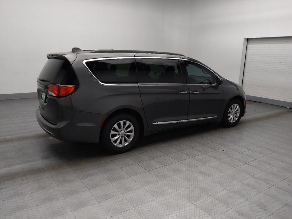 used 2017 Chrysler Pacifica car, priced at $14,995