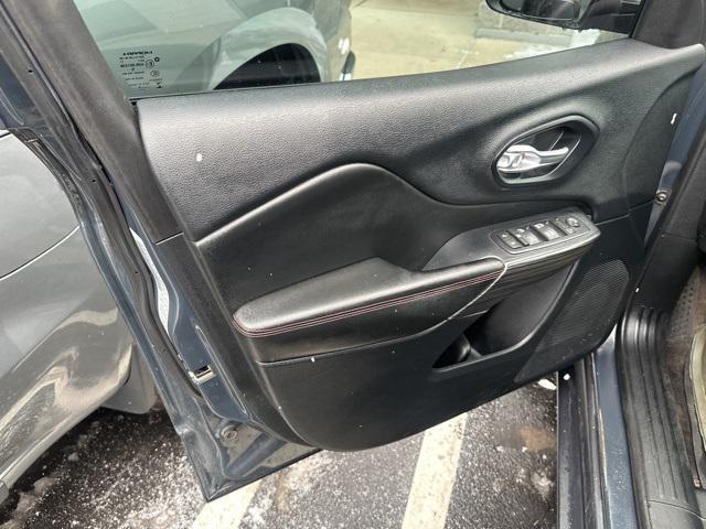 used 2016 Jeep Cherokee car, priced at $7,899