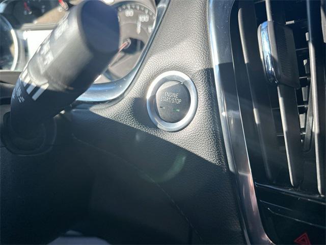 used 2023 Chevrolet Traverse car, priced at $24,646