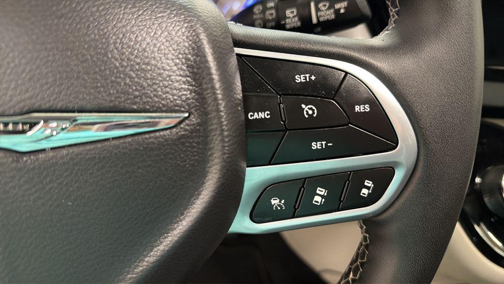 used 2023 Chrysler Pacifica car, priced at $23,375