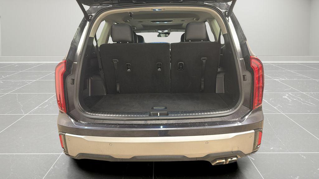 used 2025 Kia Telluride car, priced at $33,894