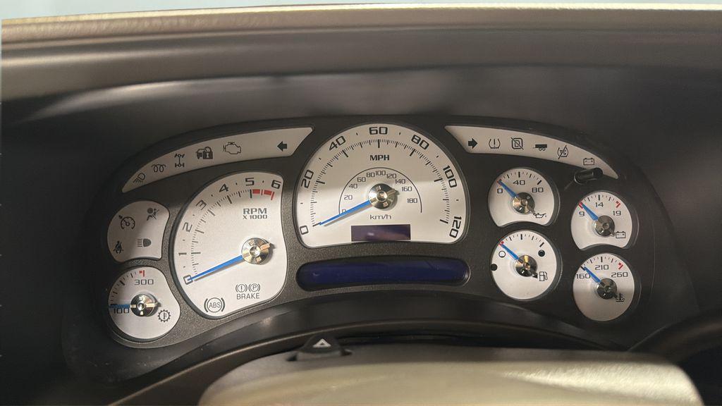 used 2004 Cadillac Escalade car, priced at $5,494