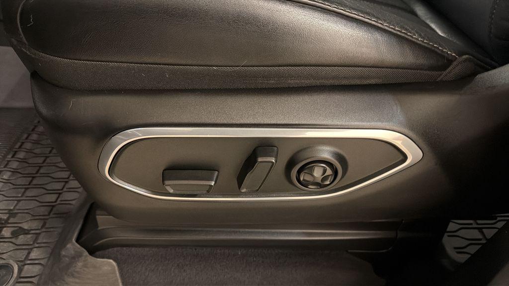 used 2024 Jeep Wagoneer car, priced at $42,494