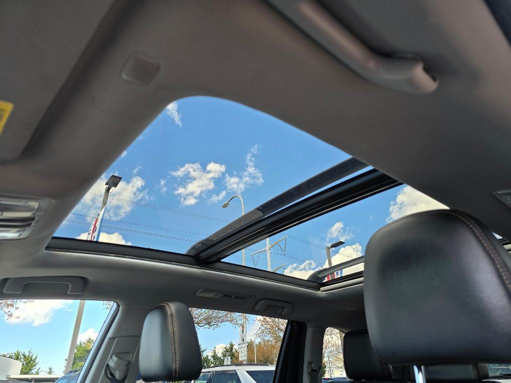 used 2018 Toyota Highlander car, priced at $29,991