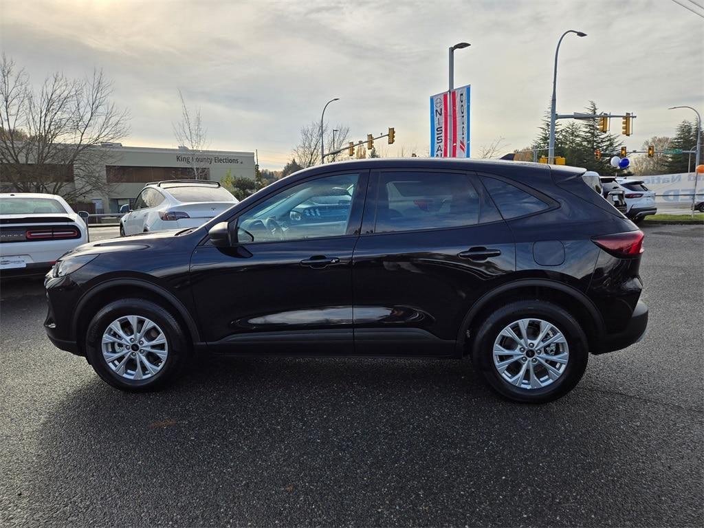 used 2025 Ford Escape car, priced at $25,999