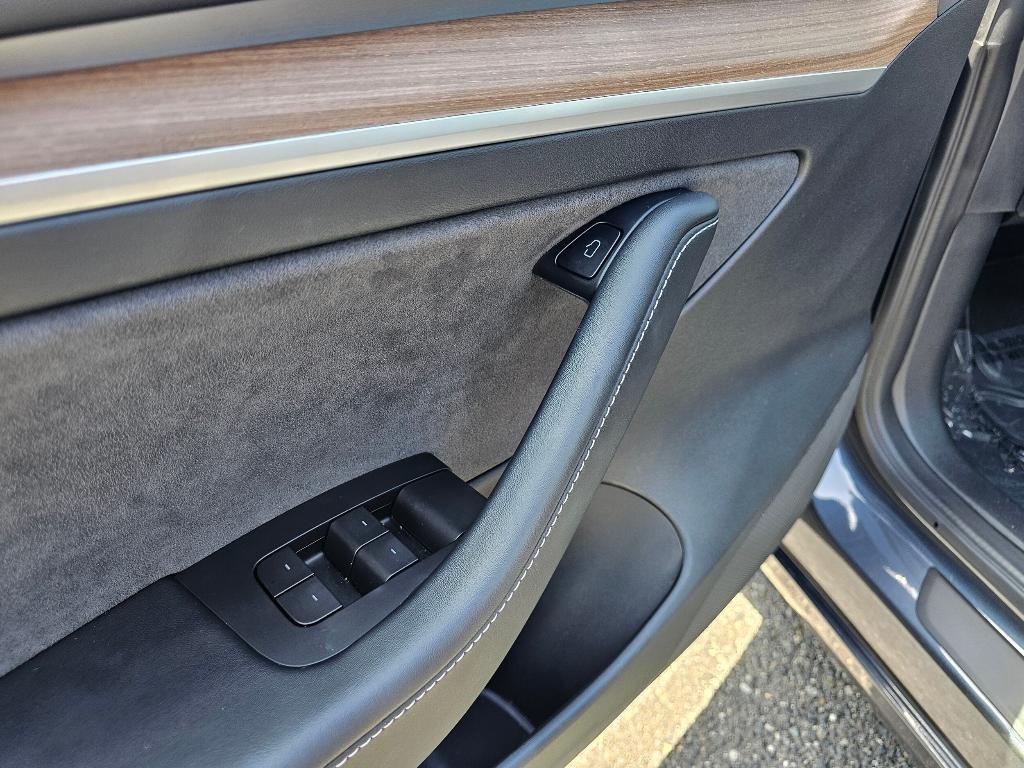 used 2022 Tesla Model 3 car, priced at $28,191