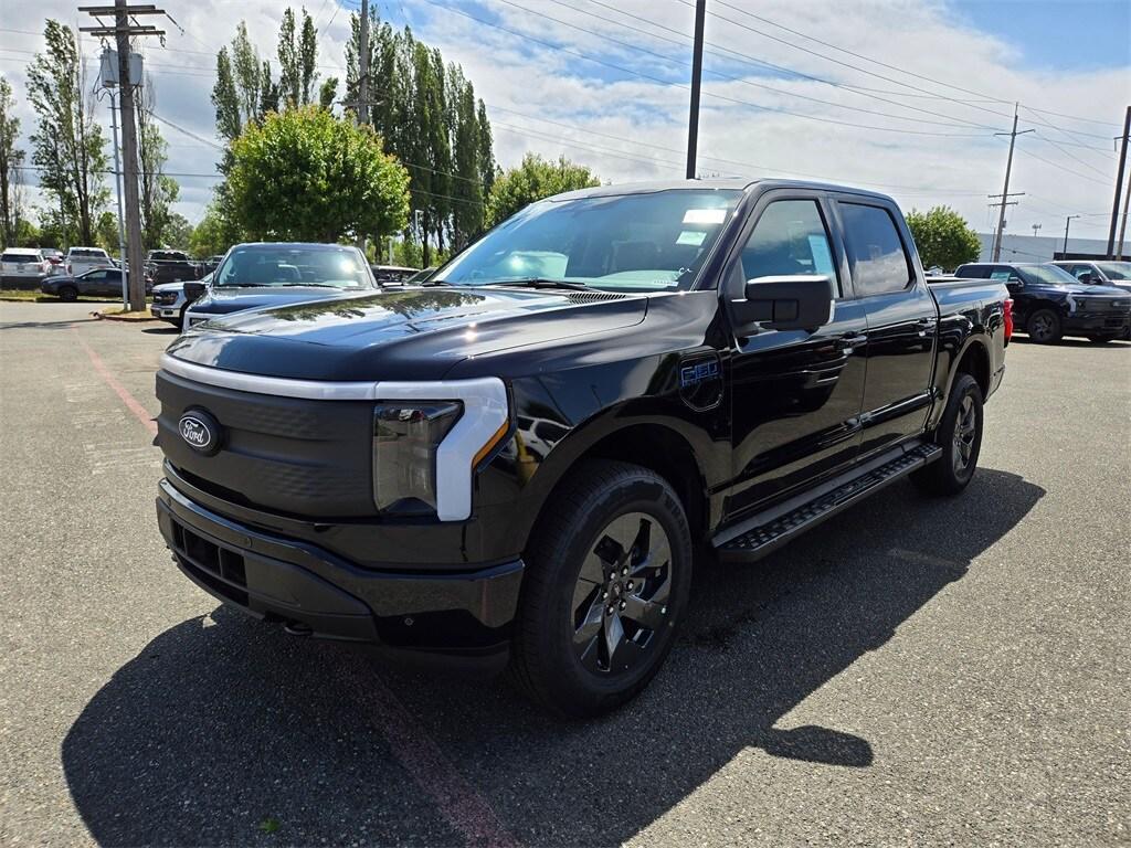 new 2025 Ford F-150 Lightning car