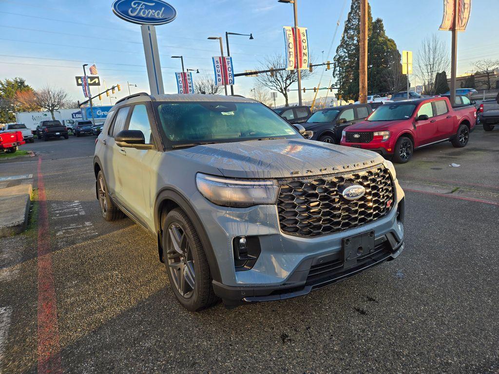 new 2025 Ford Explorer car