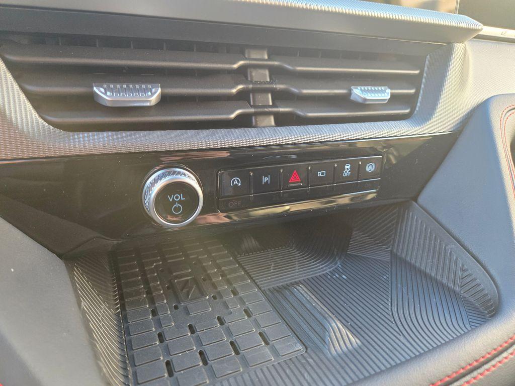 new 2025 Ford Explorer car