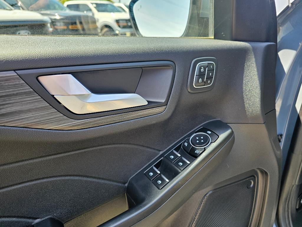 used 2023 Ford Escape car, priced at $25,071