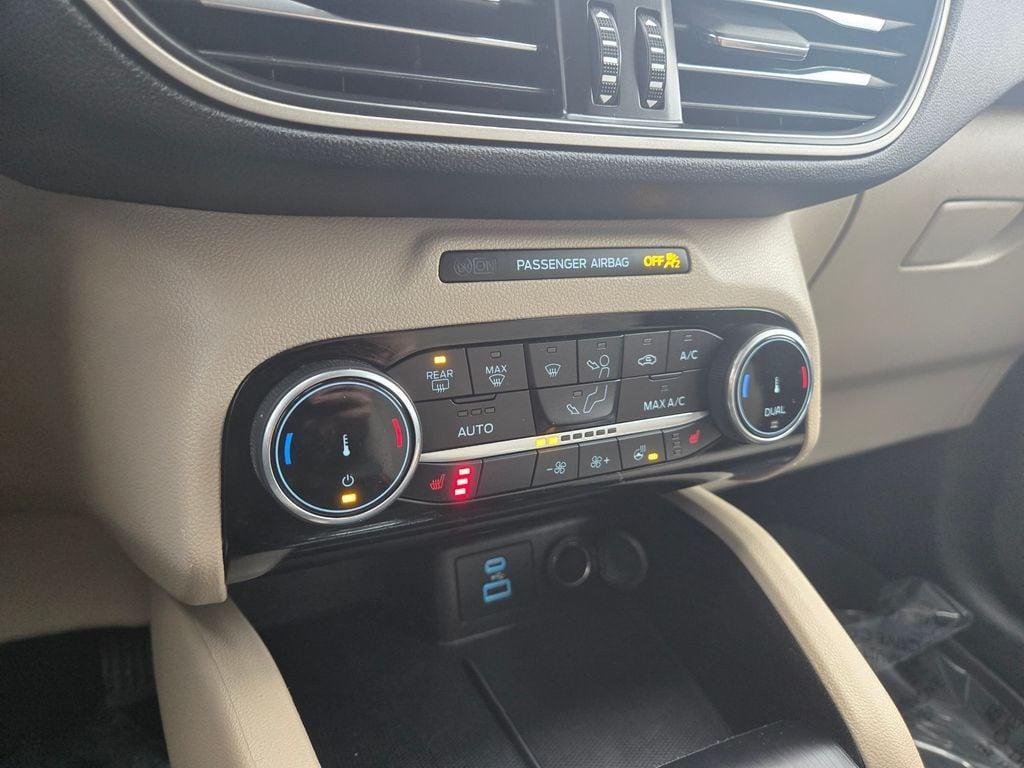 used 2022 Ford Escape car, priced at $19,999