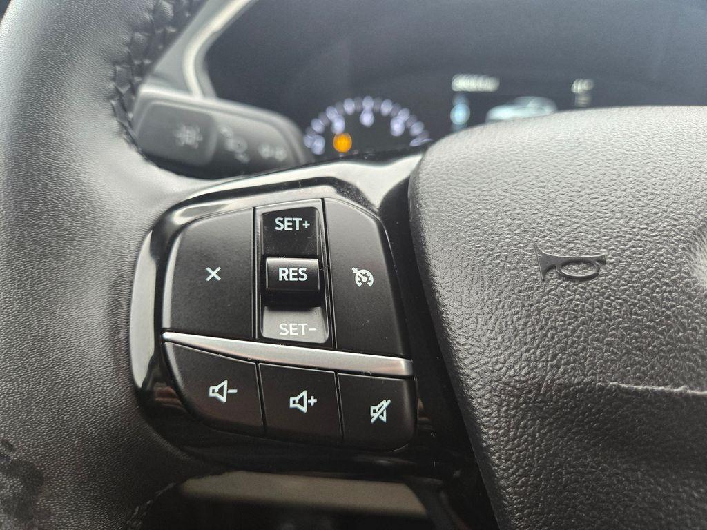 used 2022 Ford Escape car, priced at $19,999