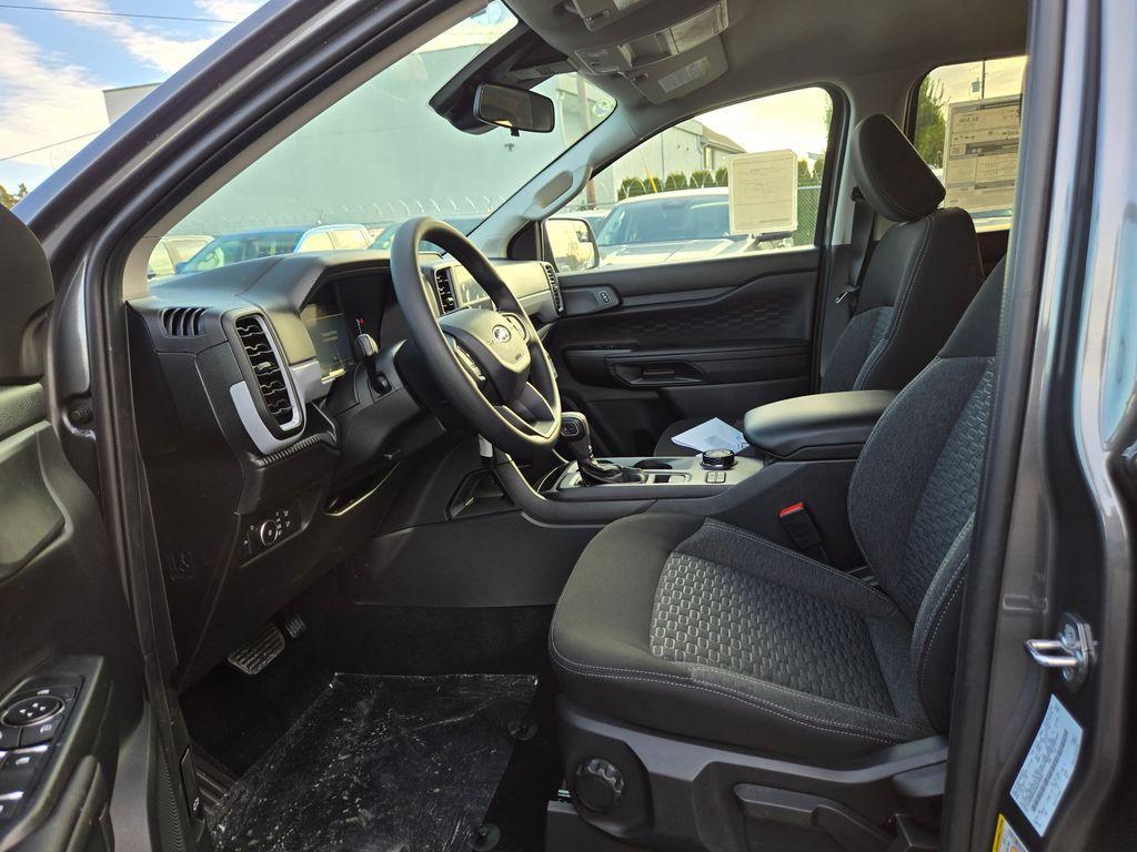 new 2025 Ford Ranger car, priced at $31,070