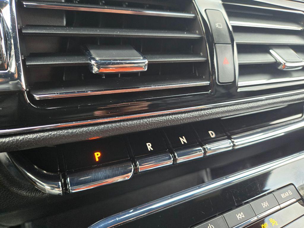 used 2024 Lincoln Navigator car, priced at $63,999