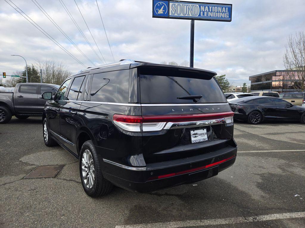 used 2024 Lincoln Navigator car, priced at $63,999