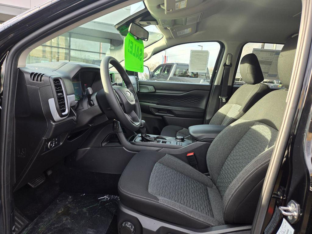 new 2025 Ford Ranger car, priced at $32,050