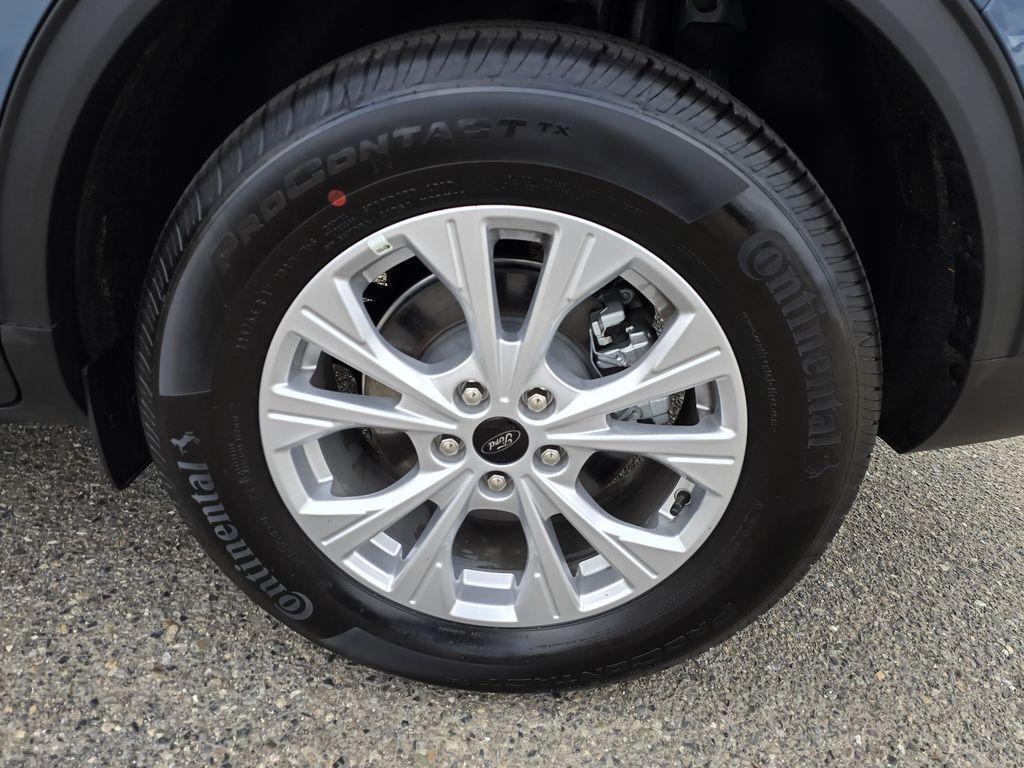 used 2025 Ford Escape car, priced at $26,999