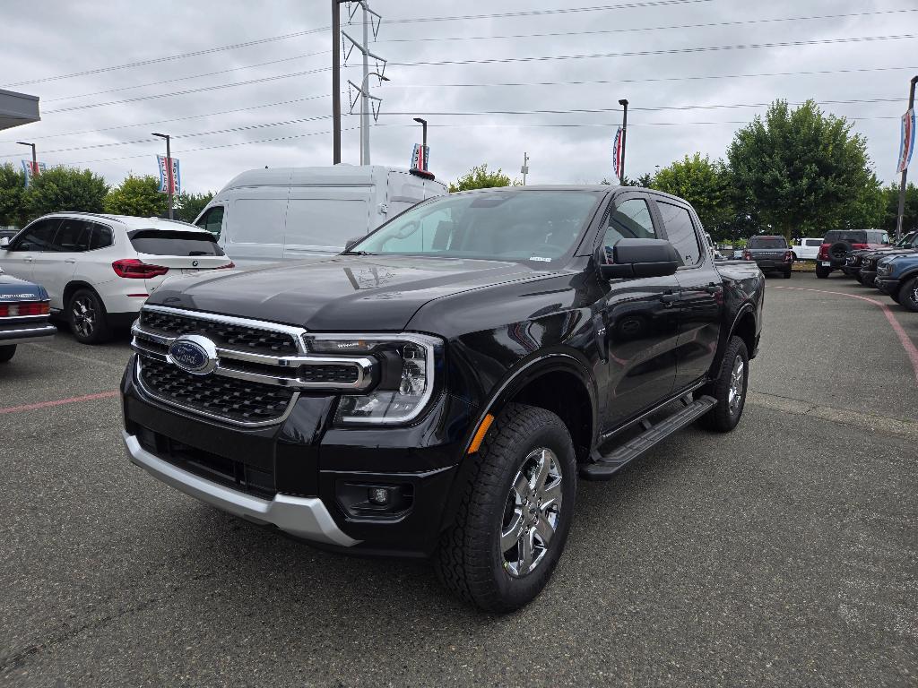 new 2025 Ford Ranger car, priced at $40,000