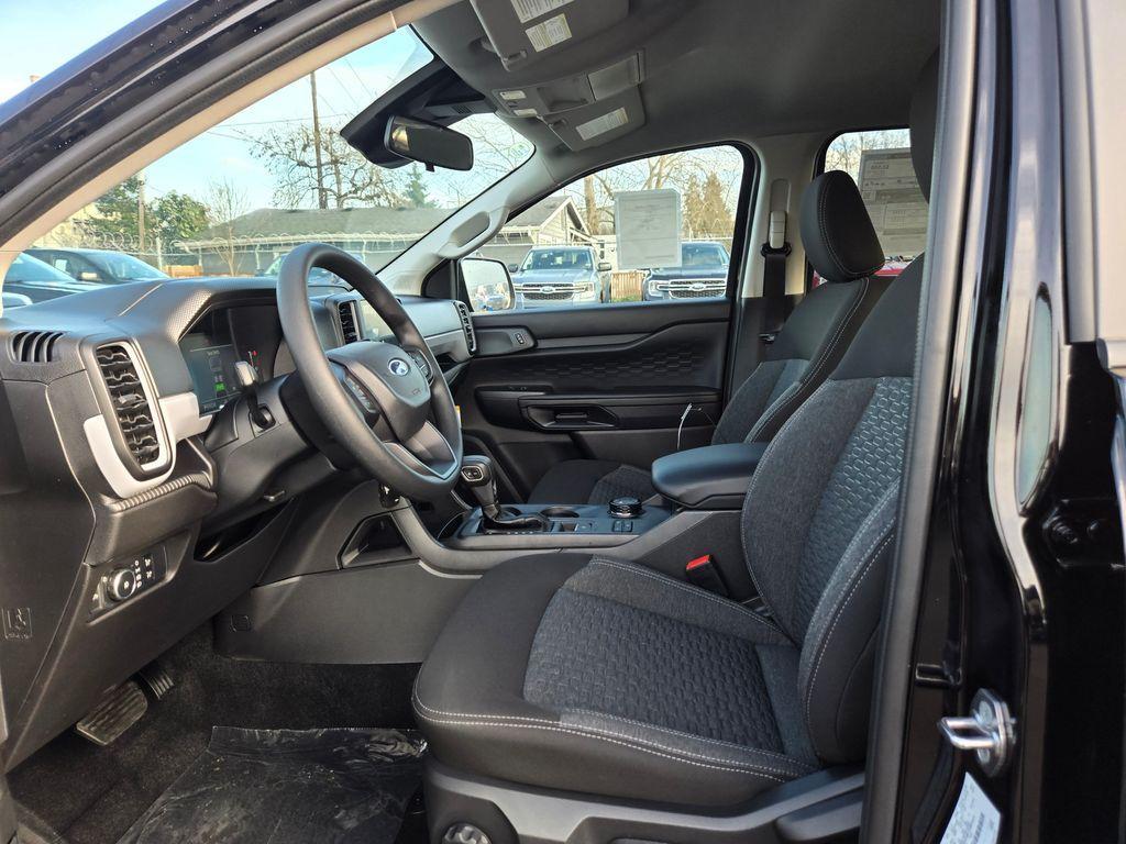new 2025 Ford Ranger car, priced at $32,405