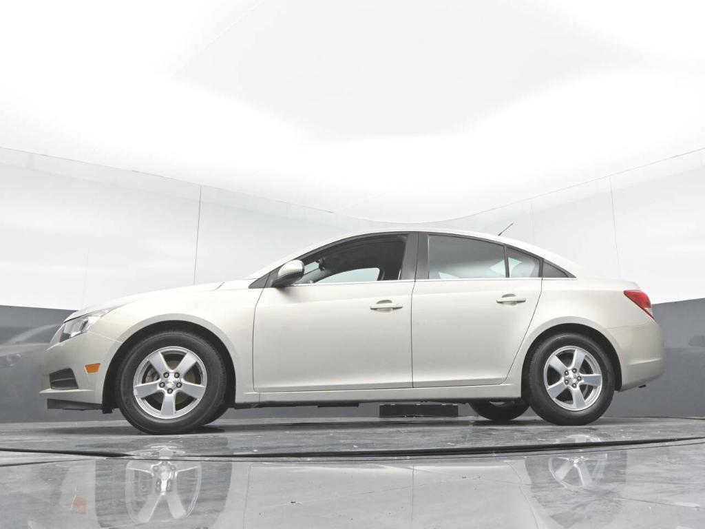 2014 Tan Chevrolet Cruze