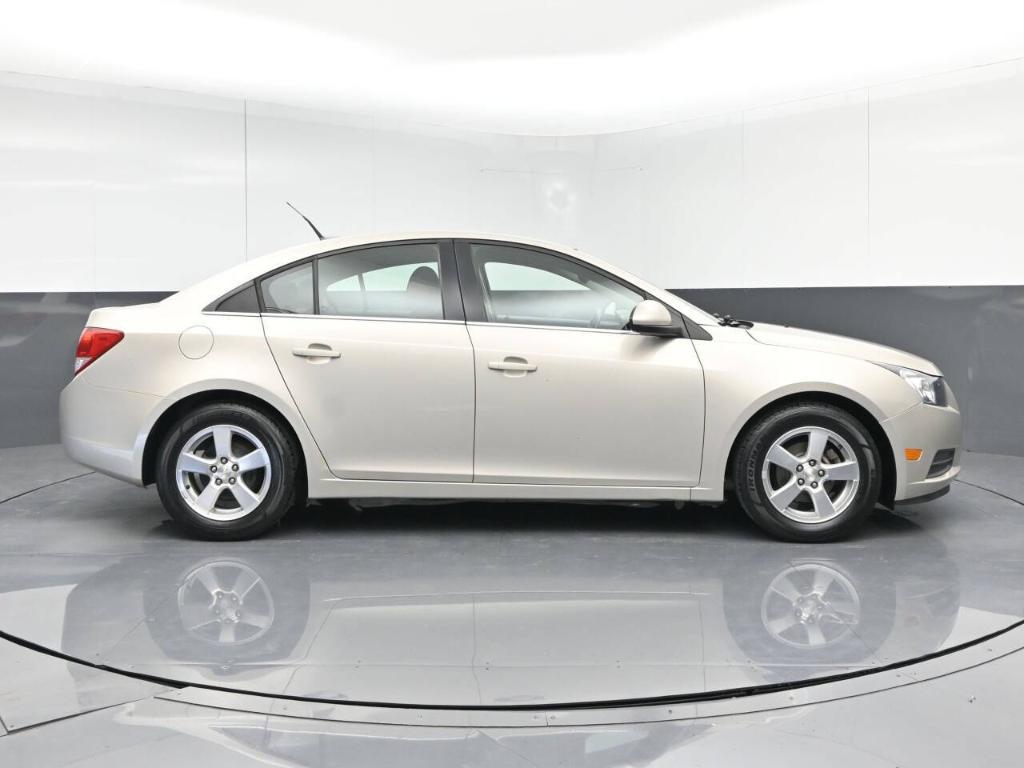 2014 Tan Chevrolet Cruze