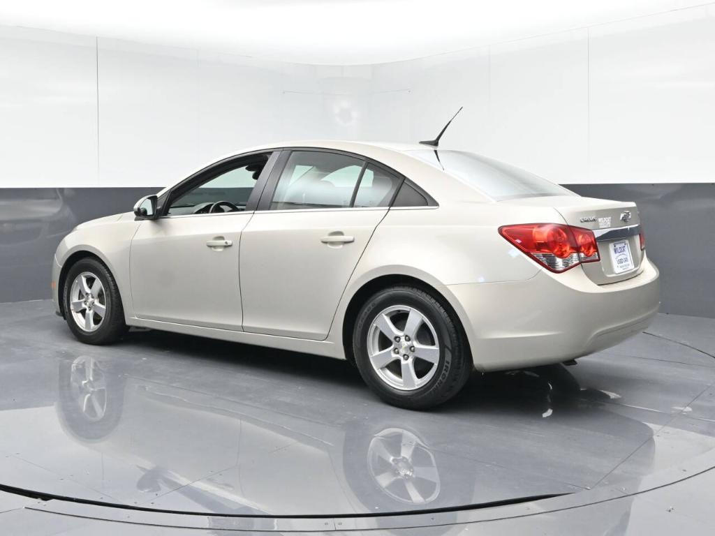 2014 Tan Chevrolet Cruze