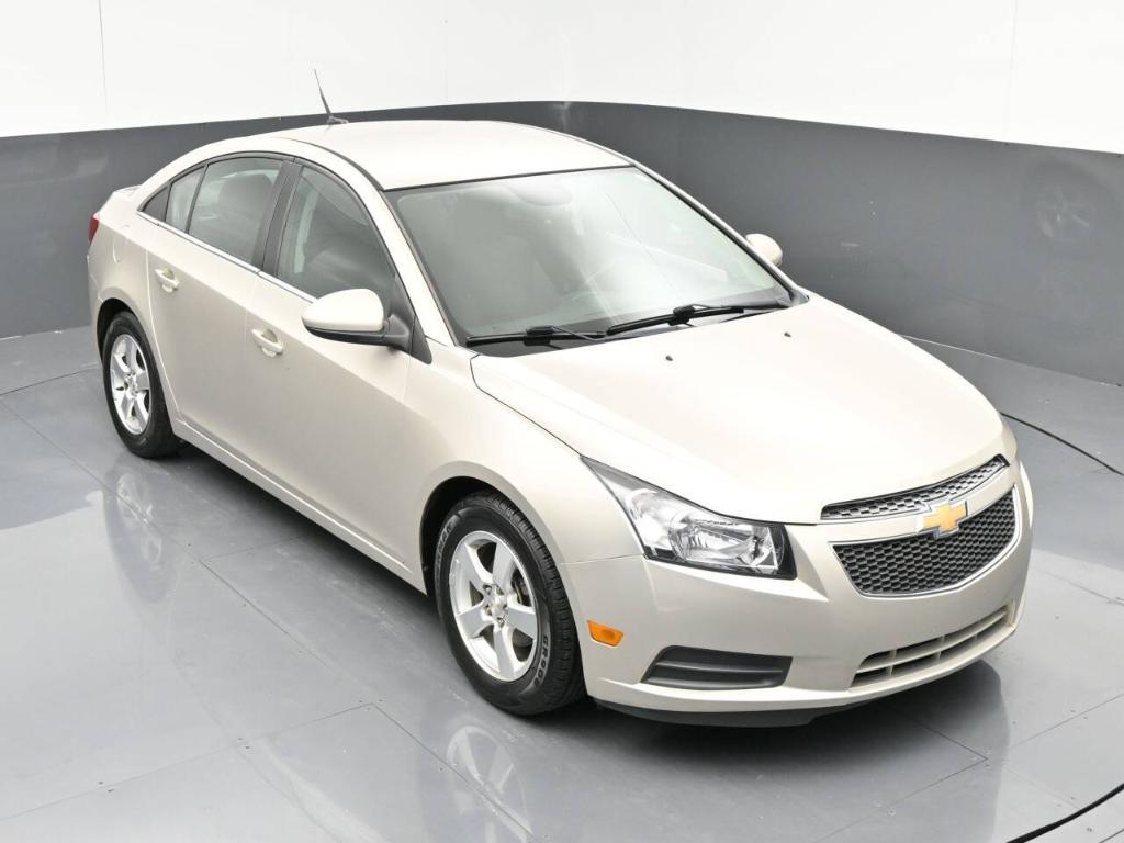 2014 Tan Chevrolet Cruze