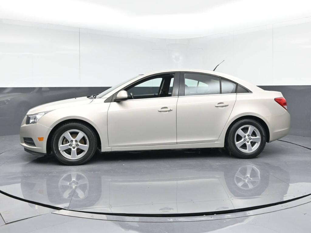 2014 Tan Chevrolet Cruze