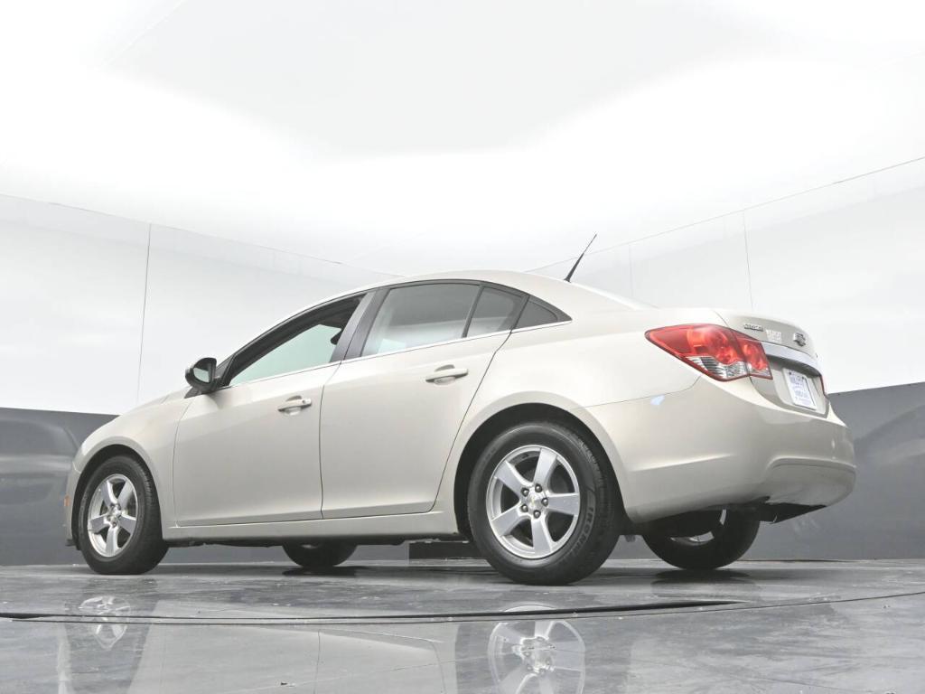 2014 Tan Chevrolet Cruze