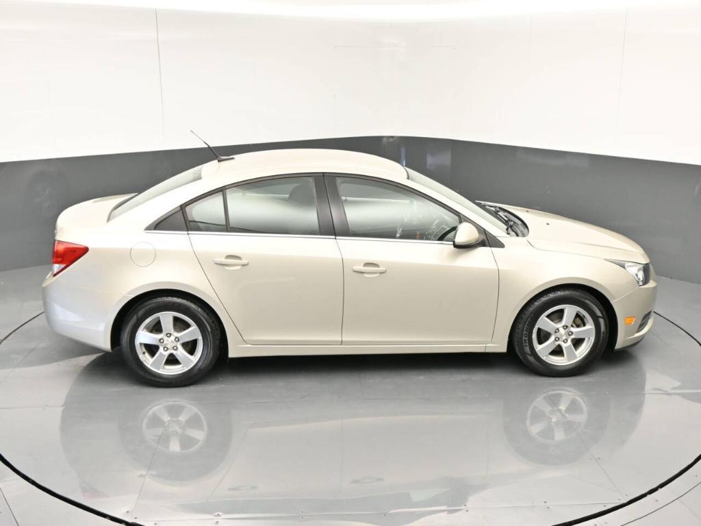 2014 Tan Chevrolet Cruze