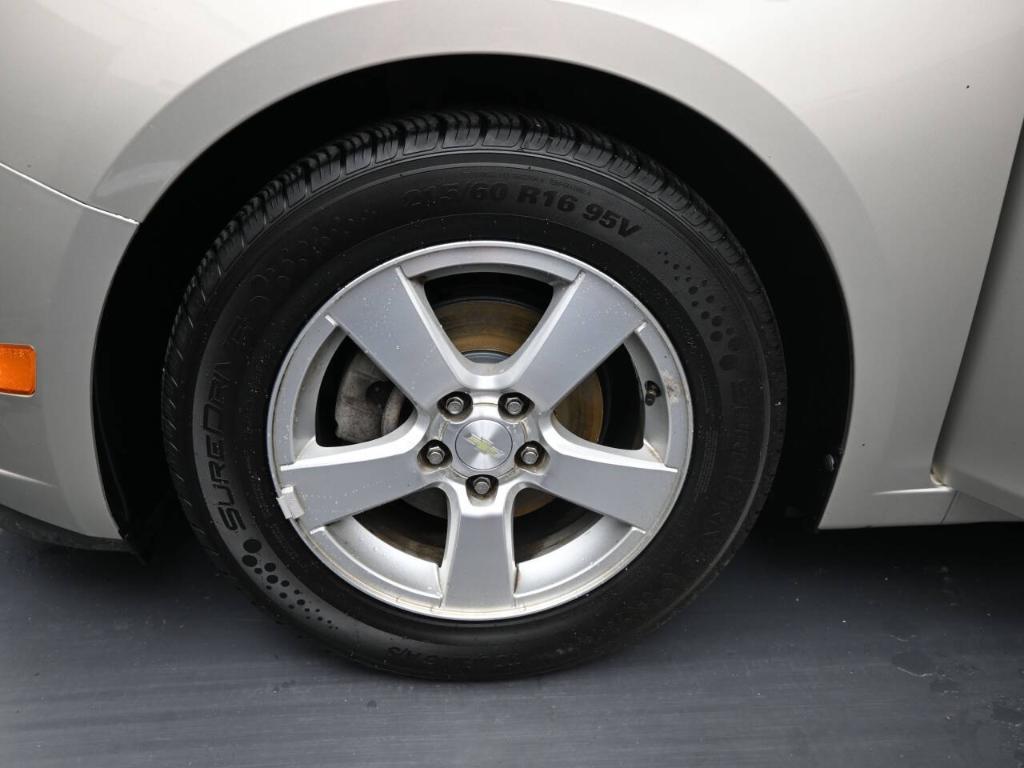 2014 Tan Chevrolet Cruze