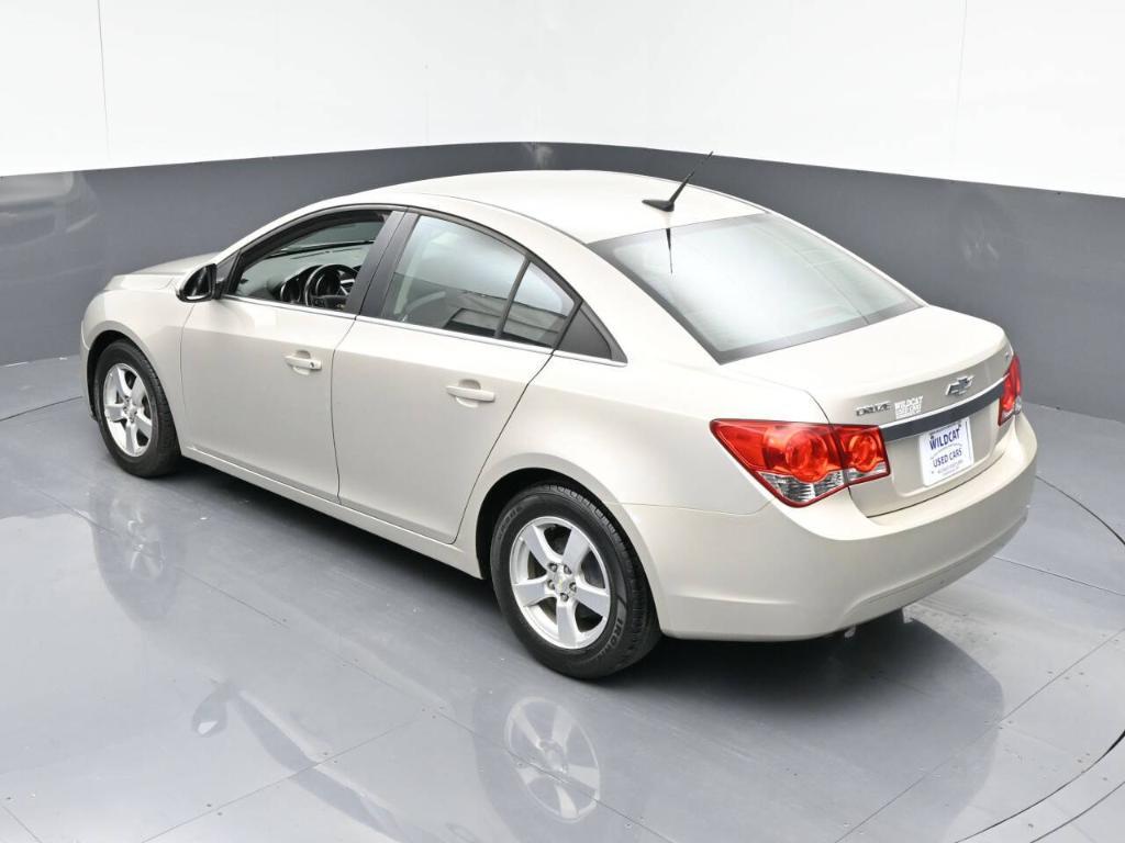 2014 Tan Chevrolet Cruze