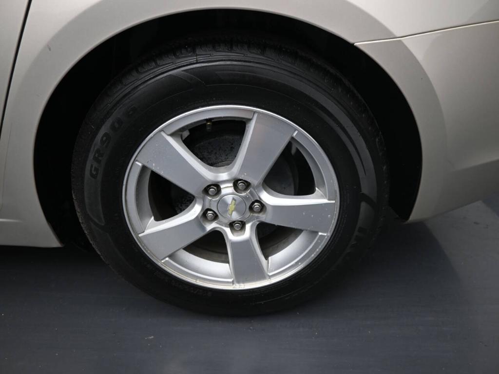 2014 Tan Chevrolet Cruze