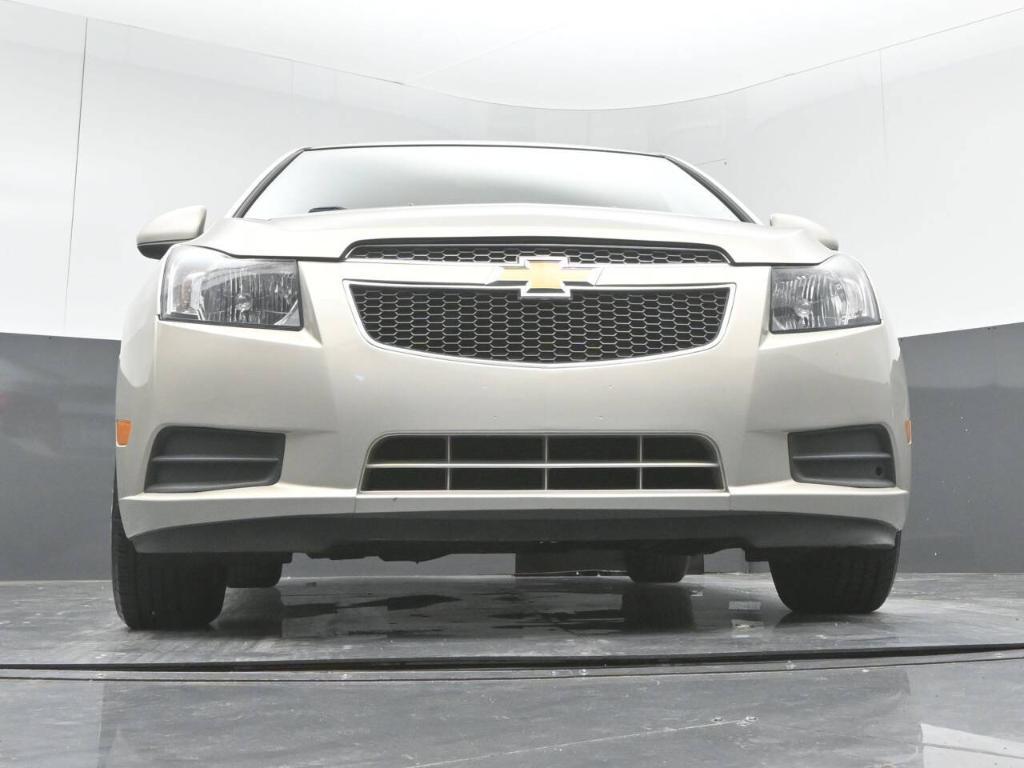 2014 Tan Chevrolet Cruze