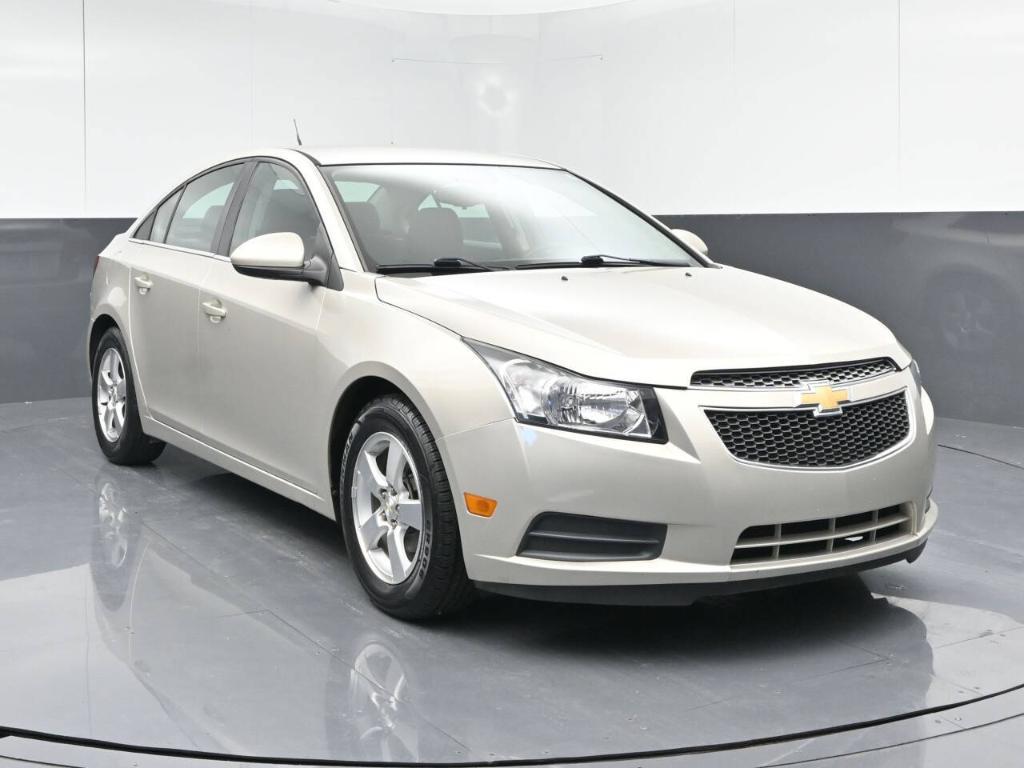 2014 Tan Chevrolet Cruze