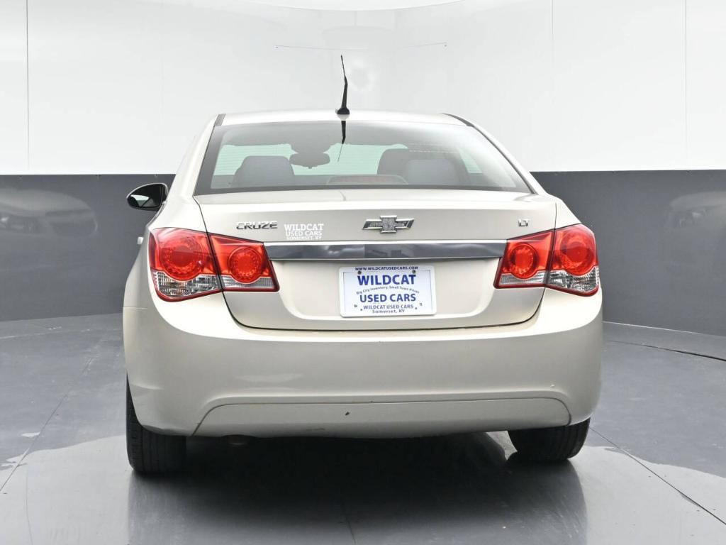 2014 Tan Chevrolet Cruze